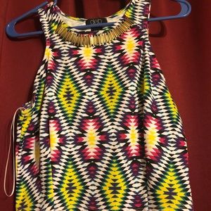 Patterned crop top w golden collar